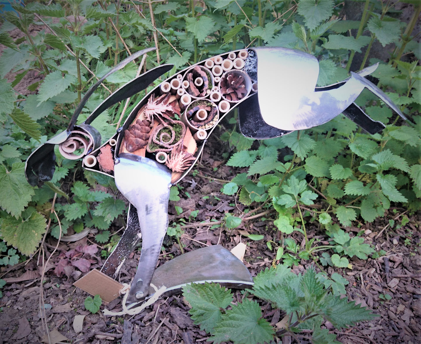 Harriet The Running Hare - land