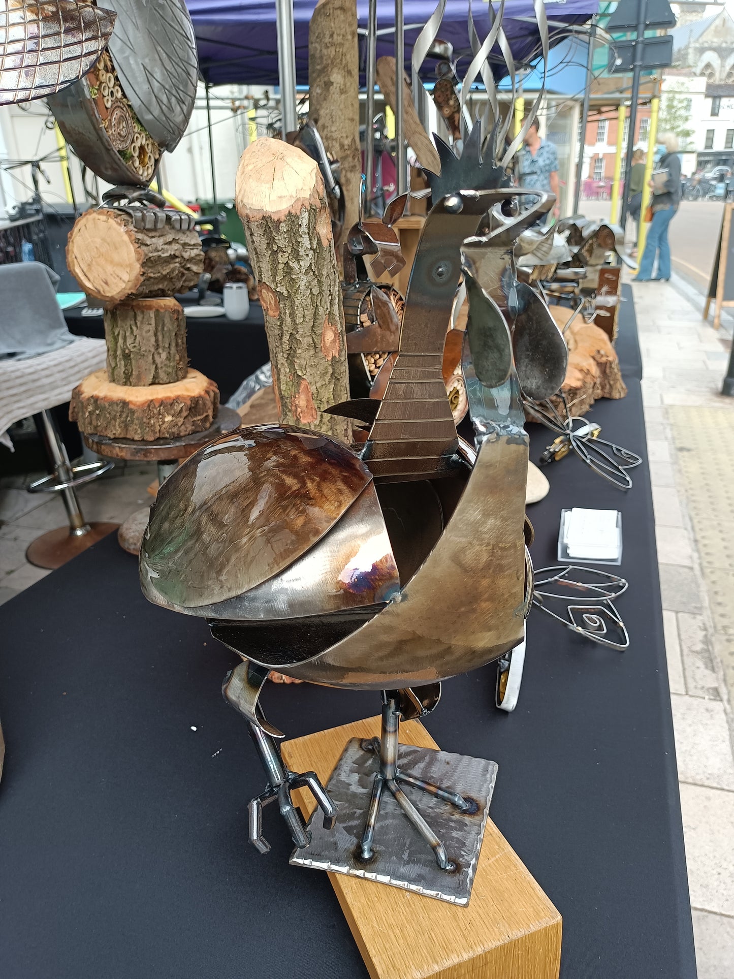 Paula the Chicken - Air