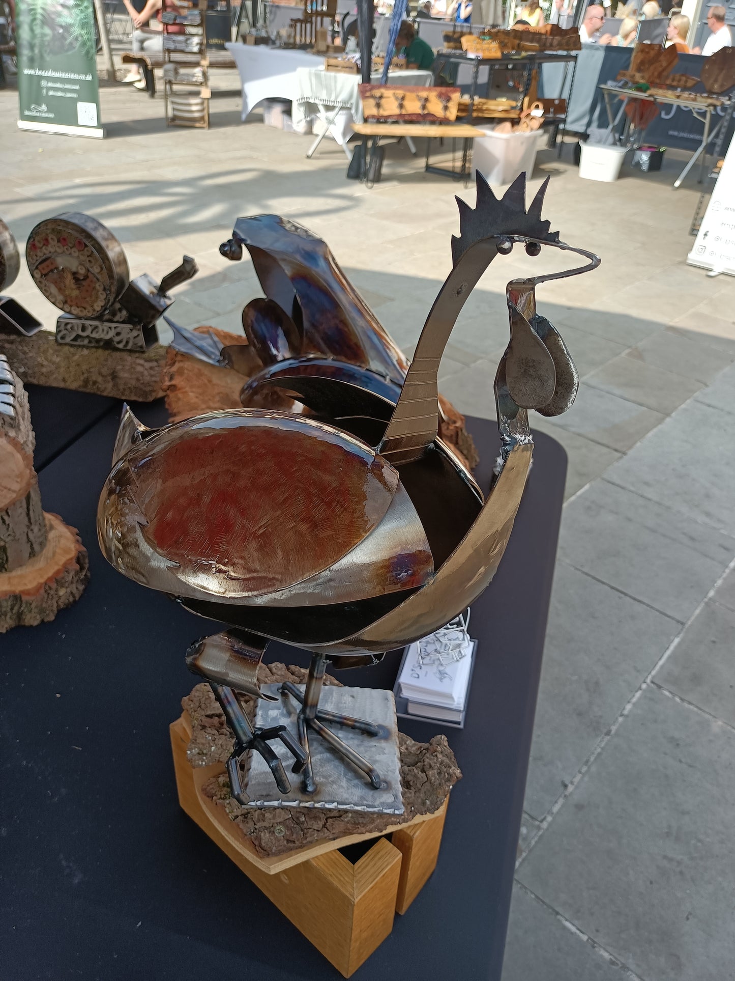 Paula the Chicken - Air