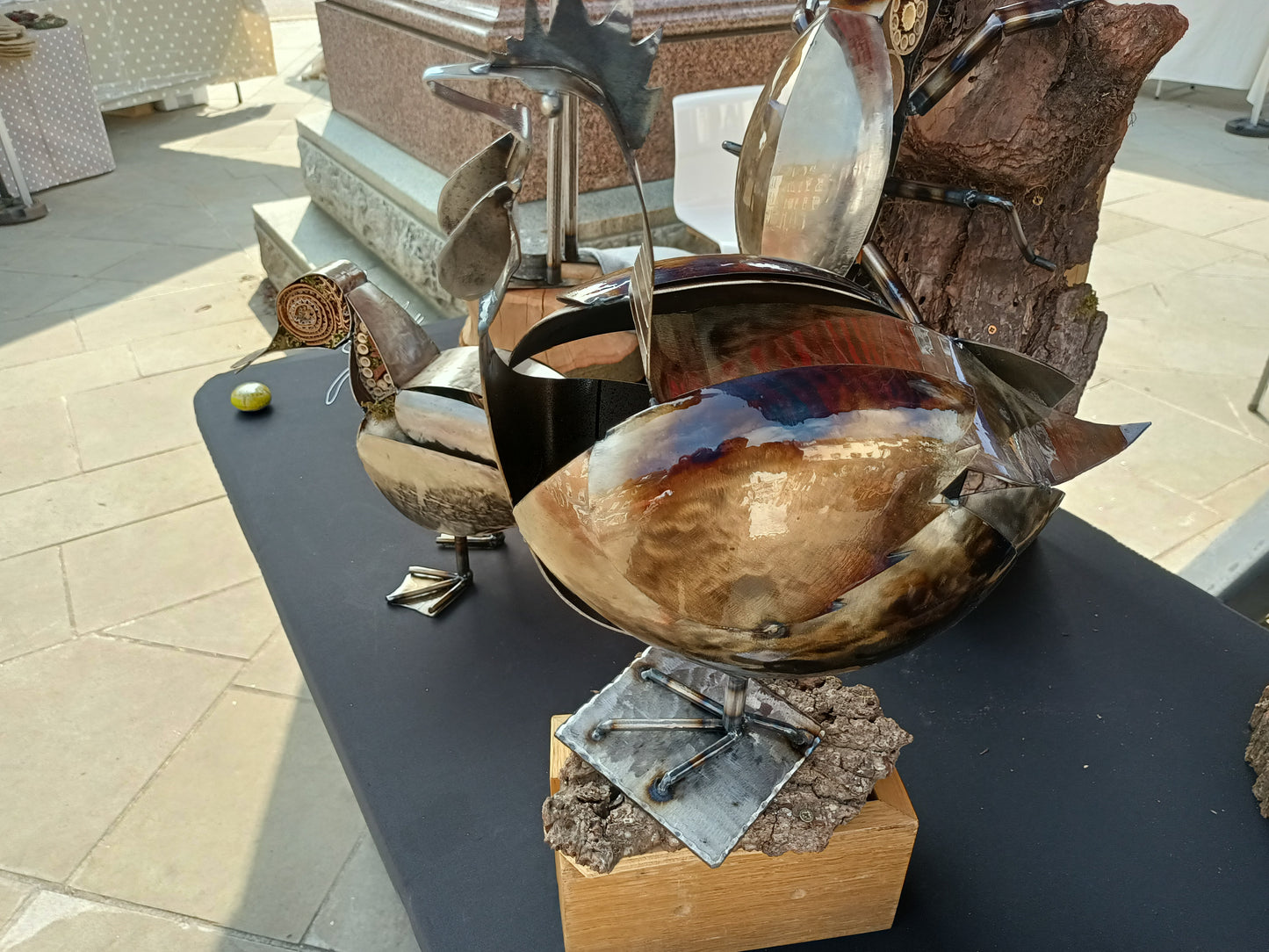 Paula the Chicken - Air