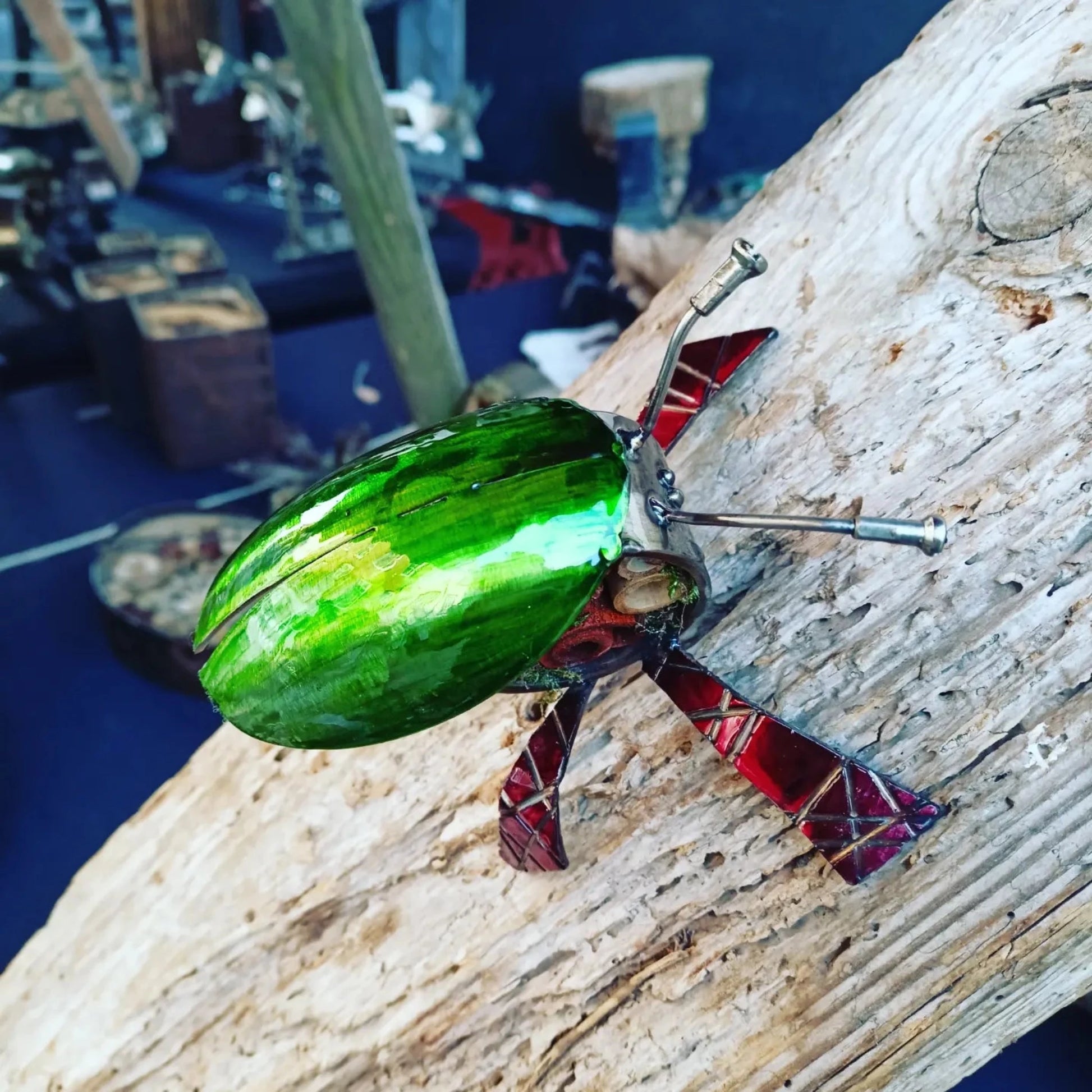 Emerald green mini bug